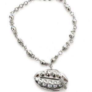 Lip pendant necklace with pearls and rhinestones