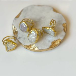 Bella gold rings with pearls