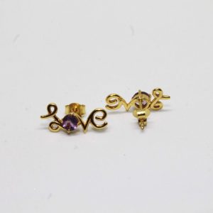 Amethyst Love gold earring with a purple stone